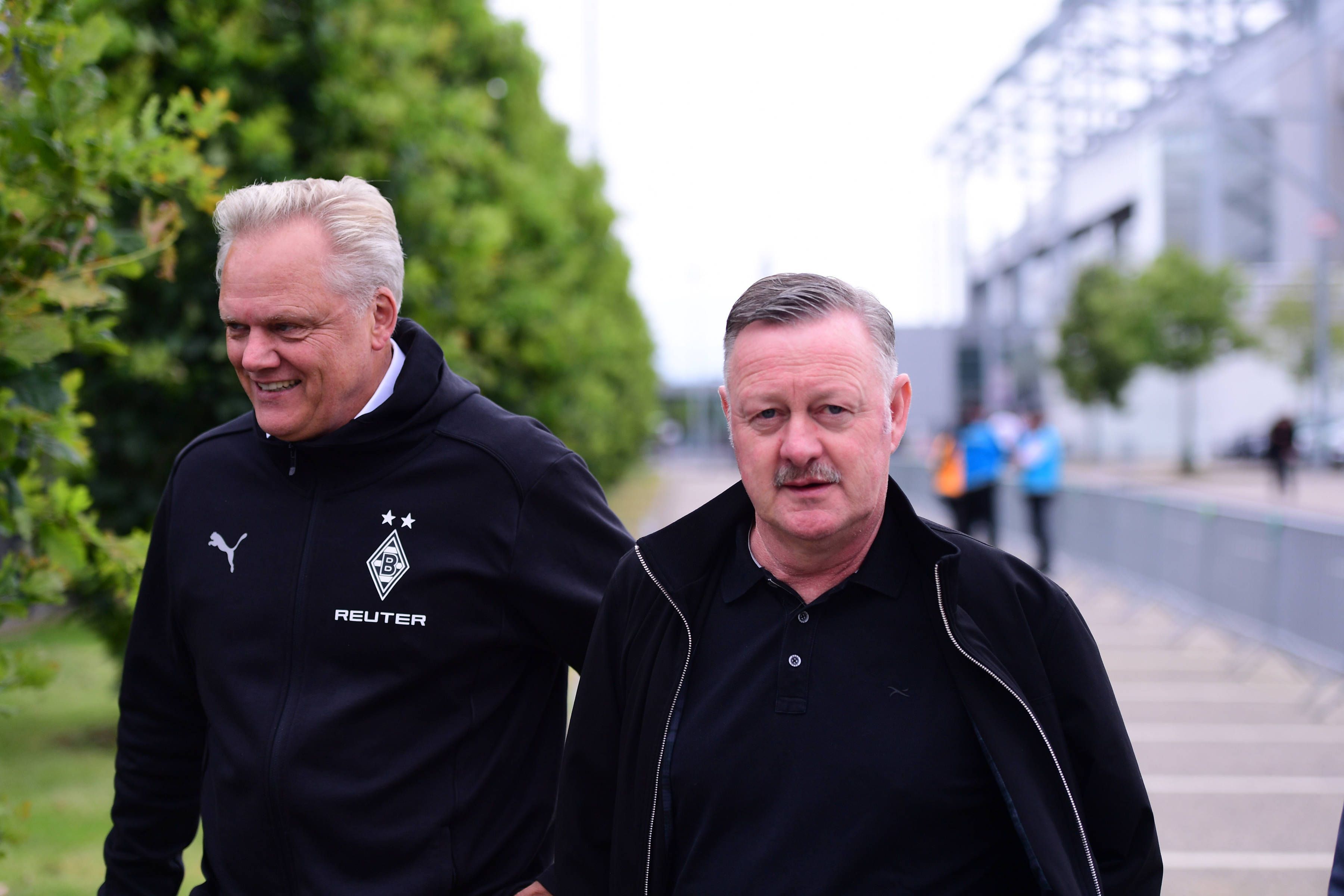 Stefan Stegemann und Roland Virkus am Borussia-Park.