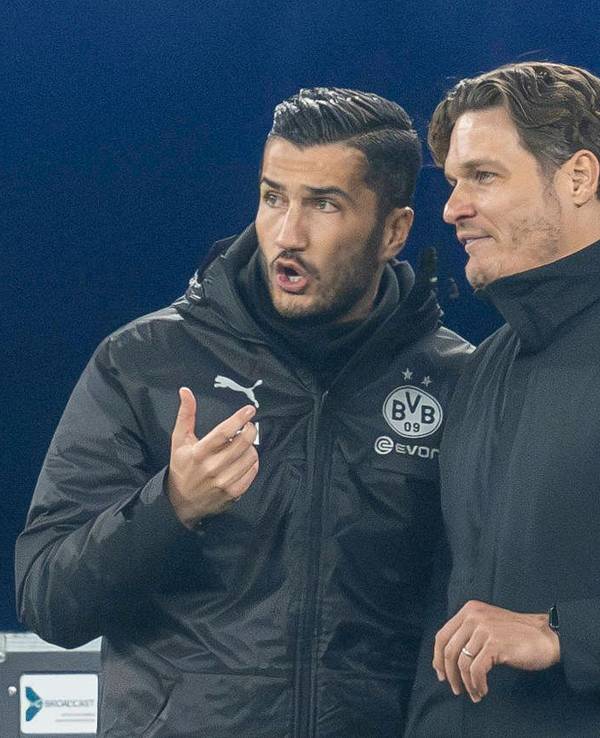 Nuri Sahin und Edin Terzic besprechen sich.