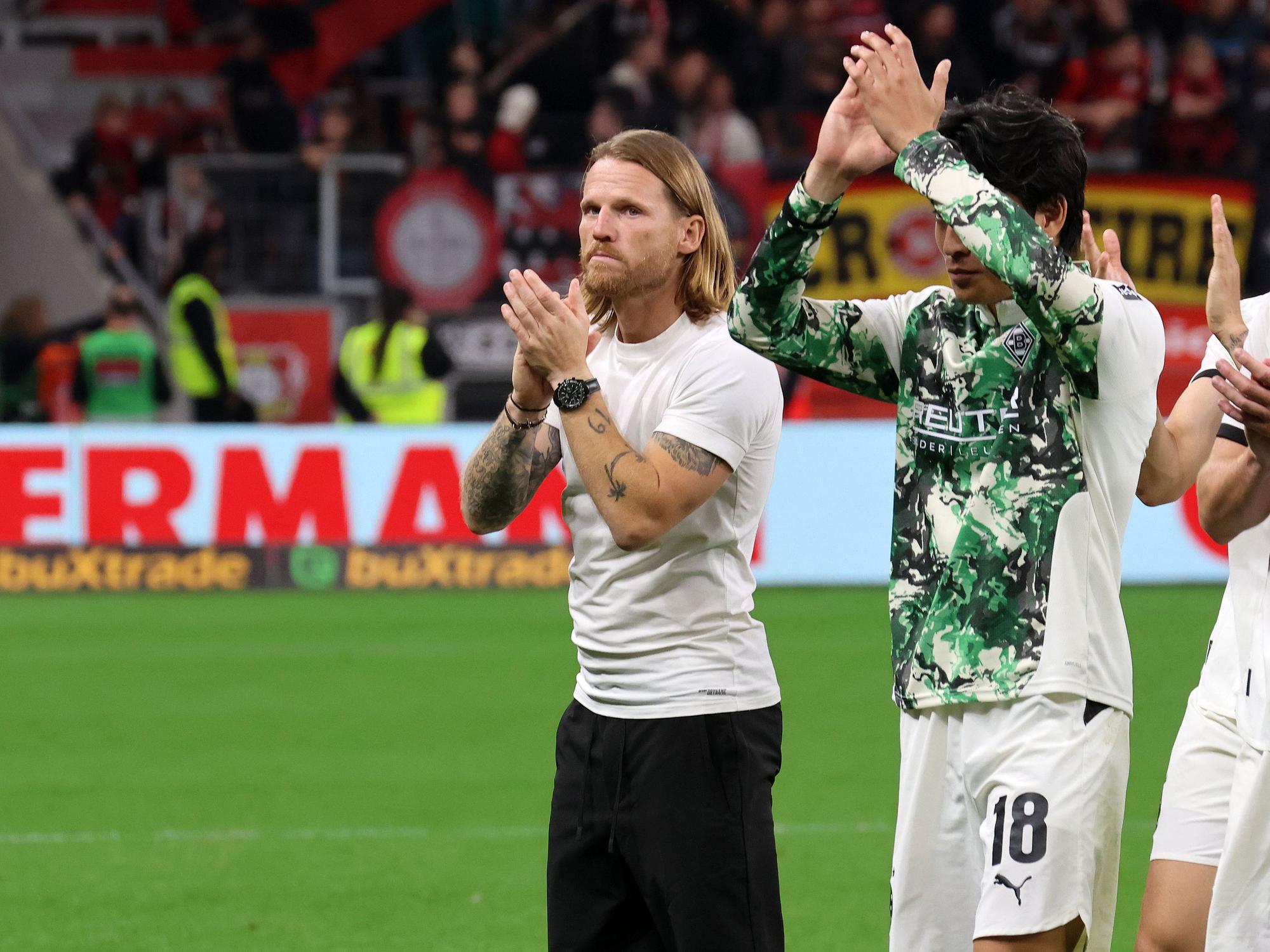 Eugen Polanski bedankt sich bei den Gladbach-Fans.