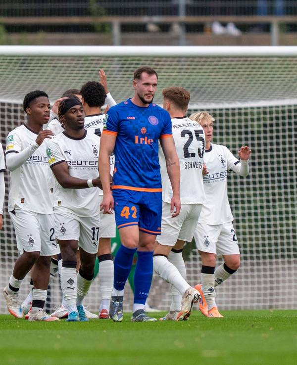 Die Gladbacher U23 jubelt.