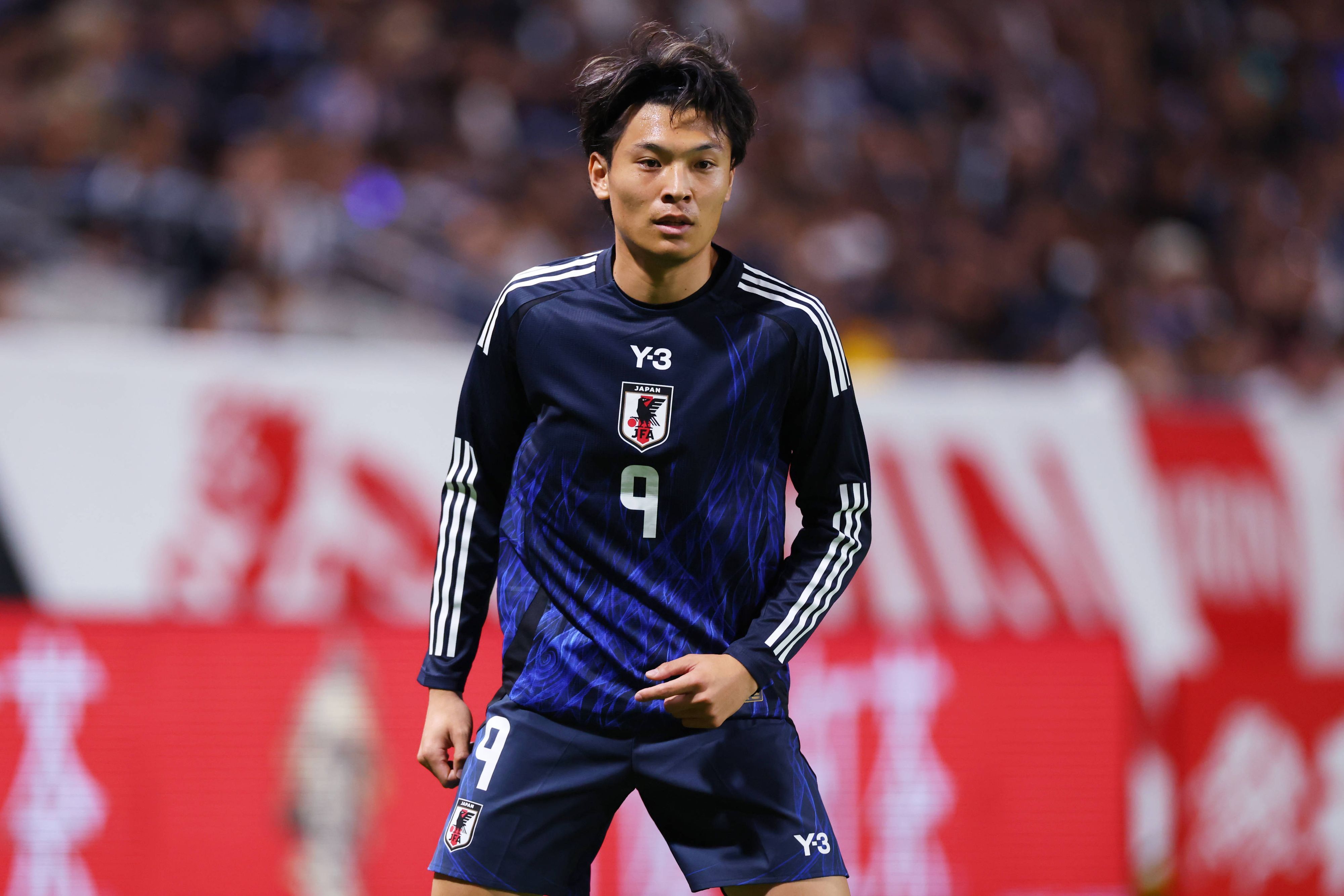 Shuto Machino im Japan-Trikot mit der Nummer 9.