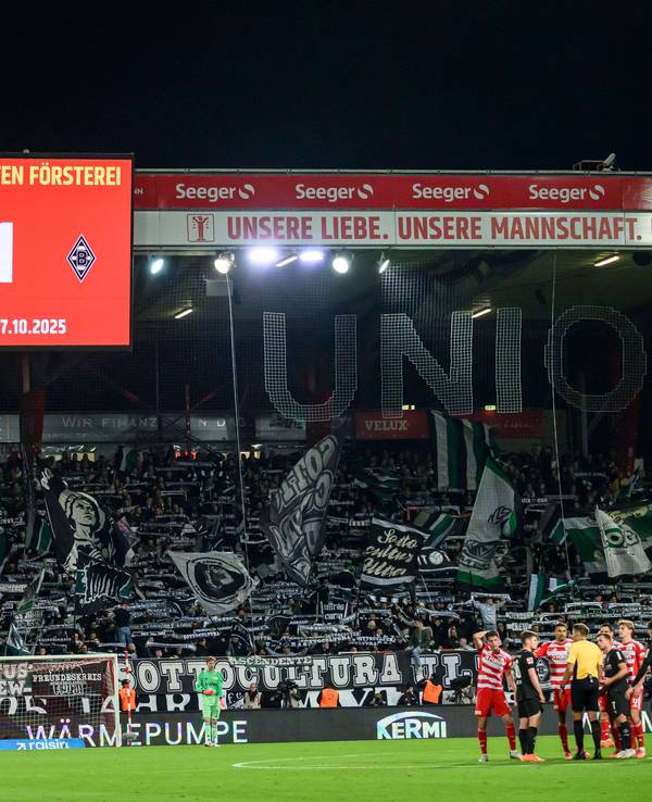 Die Gladbacher Auswärtskurve in der Alten Försterei.