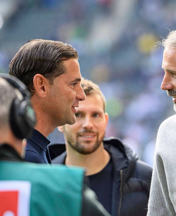 Gerardo Seoane und Marco Rose begrüßen sich.