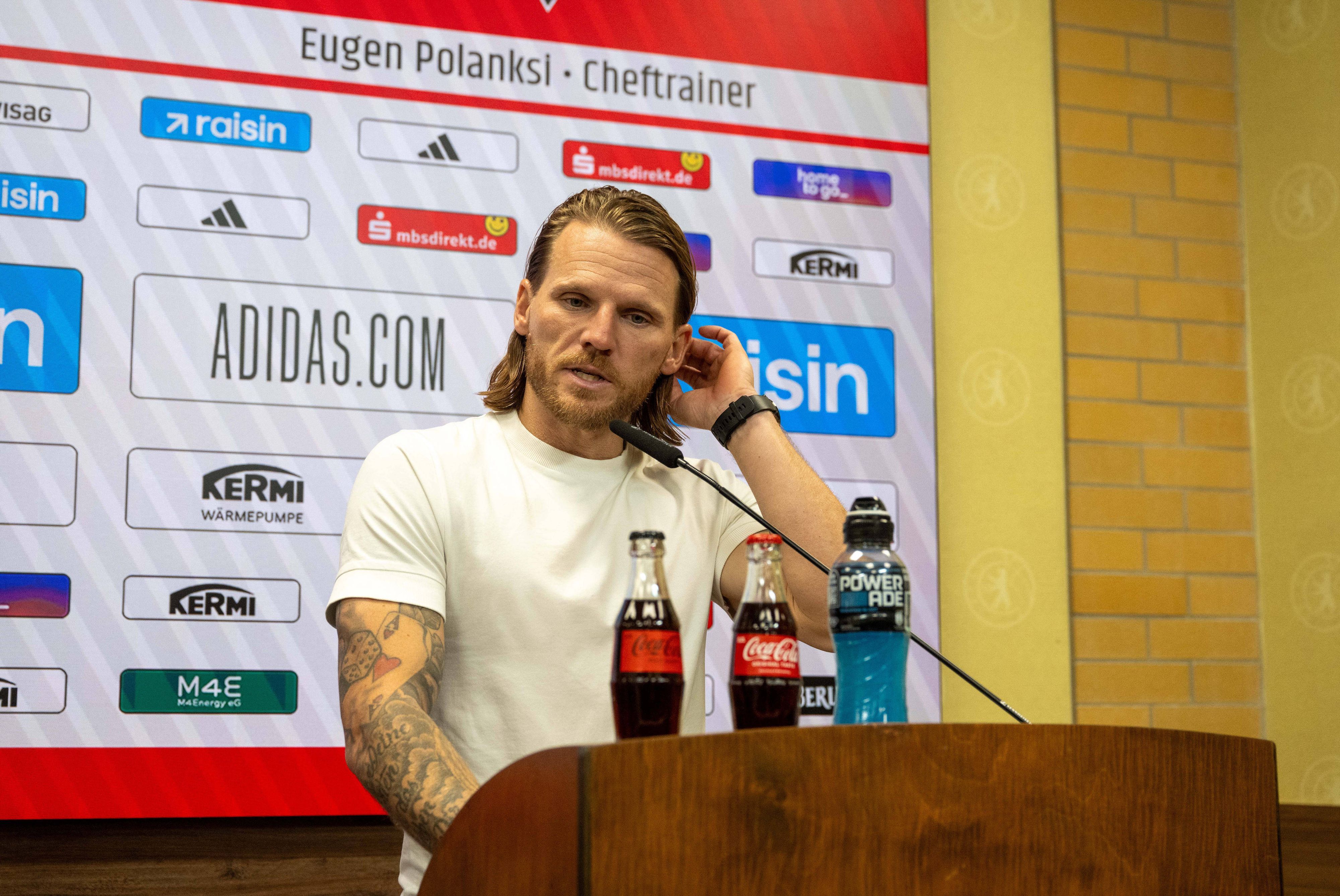Eugen Polanski auf der Pressekonferenz nach dem Spiel bei Union Berlin.