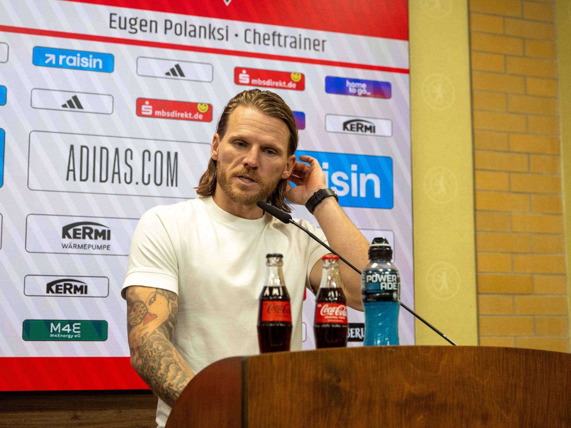 Eugen Polanski auf der Pressekonferenz nach dem Spiel bei Union Berlin.