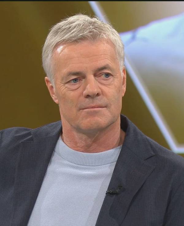 Tom Bartels spricht im TV-Talk „Sky90“.