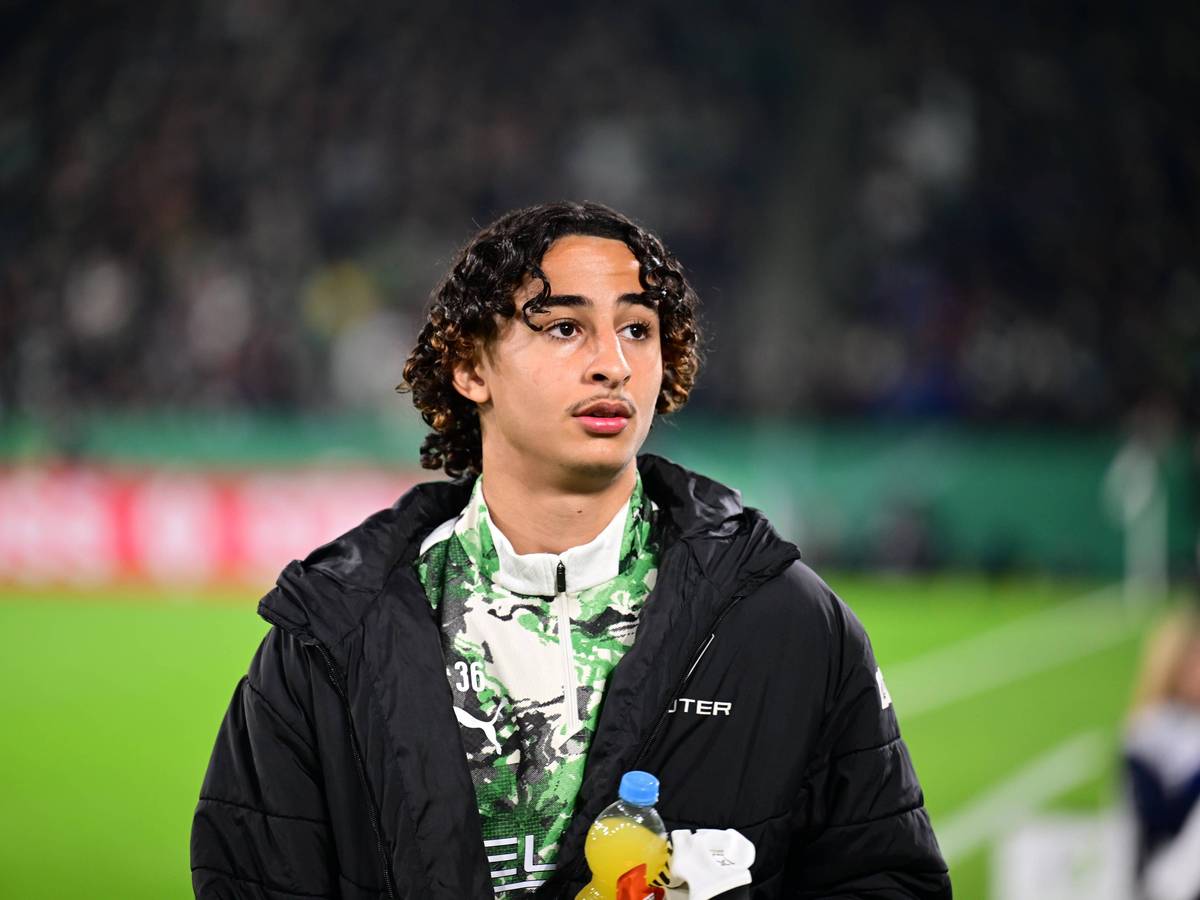 Wael Mohya an der Seitenlinie.