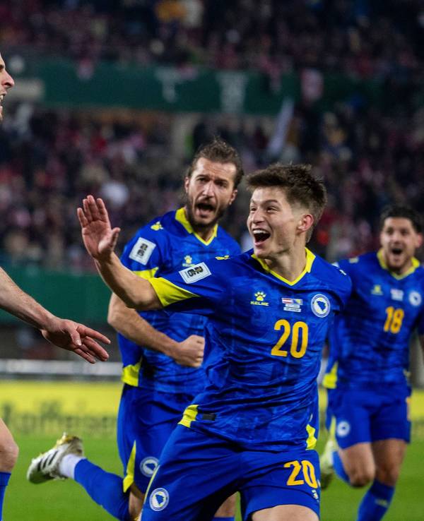 Haris Tabakovic bejubelt seinen Treffer gegen Österreich.