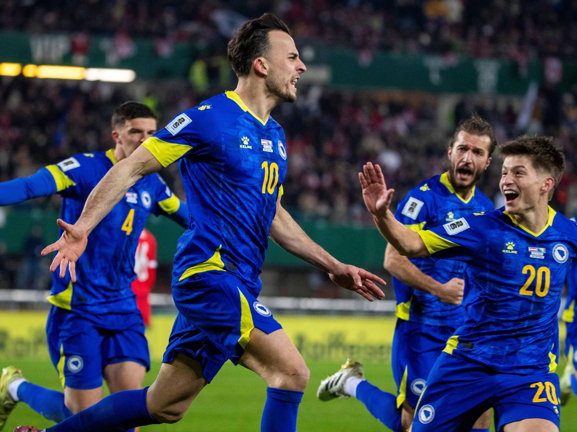 Haris Tabakovic bejubelt seinen Treffer gegen Österreich.