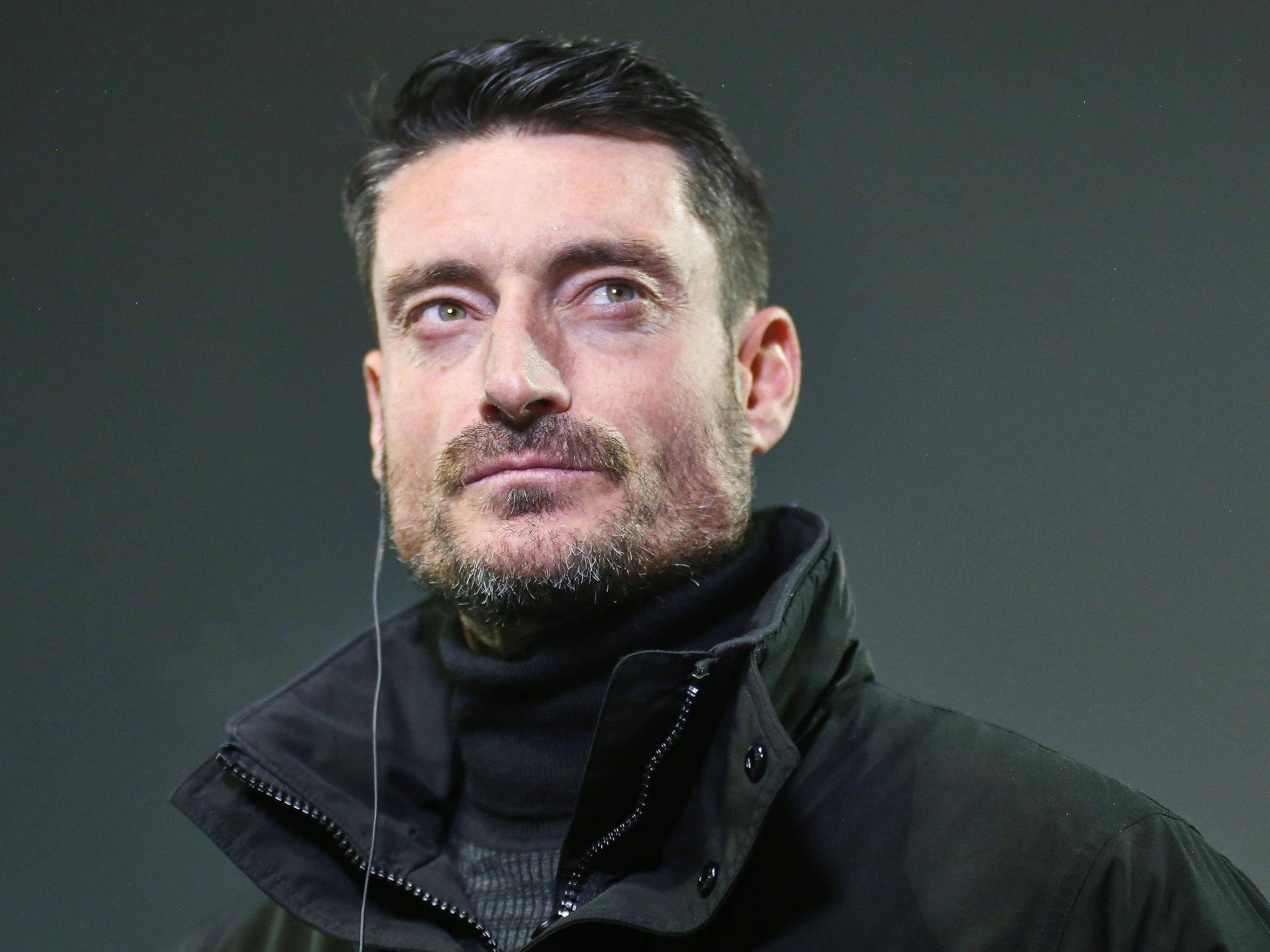 Albert Riera bei einem Interview mit Ohrstöpsel.