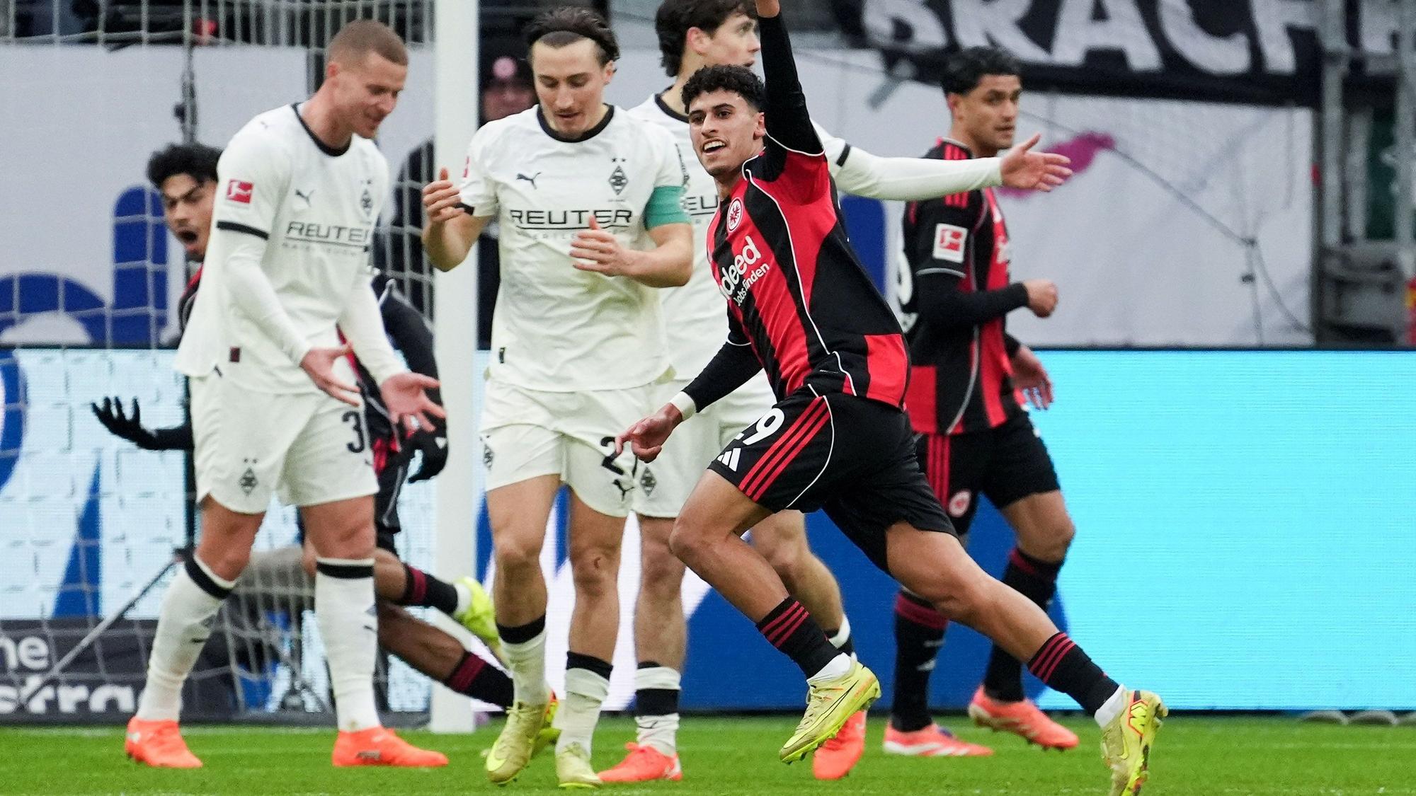 Torjubel von Eintracht Frankfurt gegen Borussia Mönchengladbach.