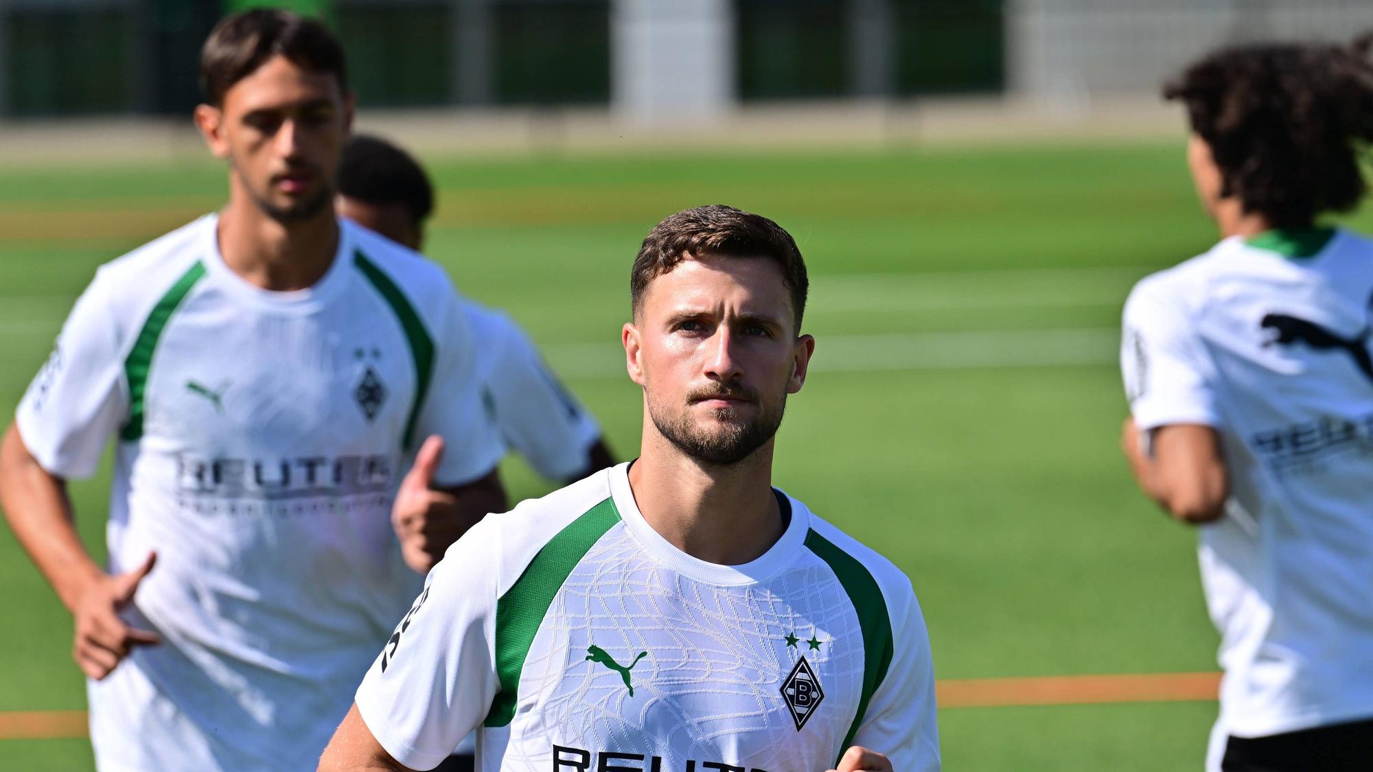 Enzo Leopold beim Gladbach-Training.
