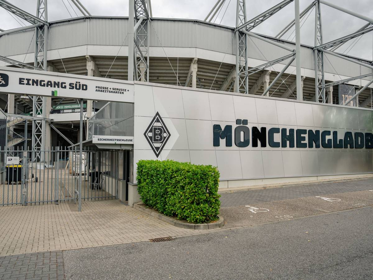 Eine Aufnahme vom Borussia-Park am Eingang Süd.