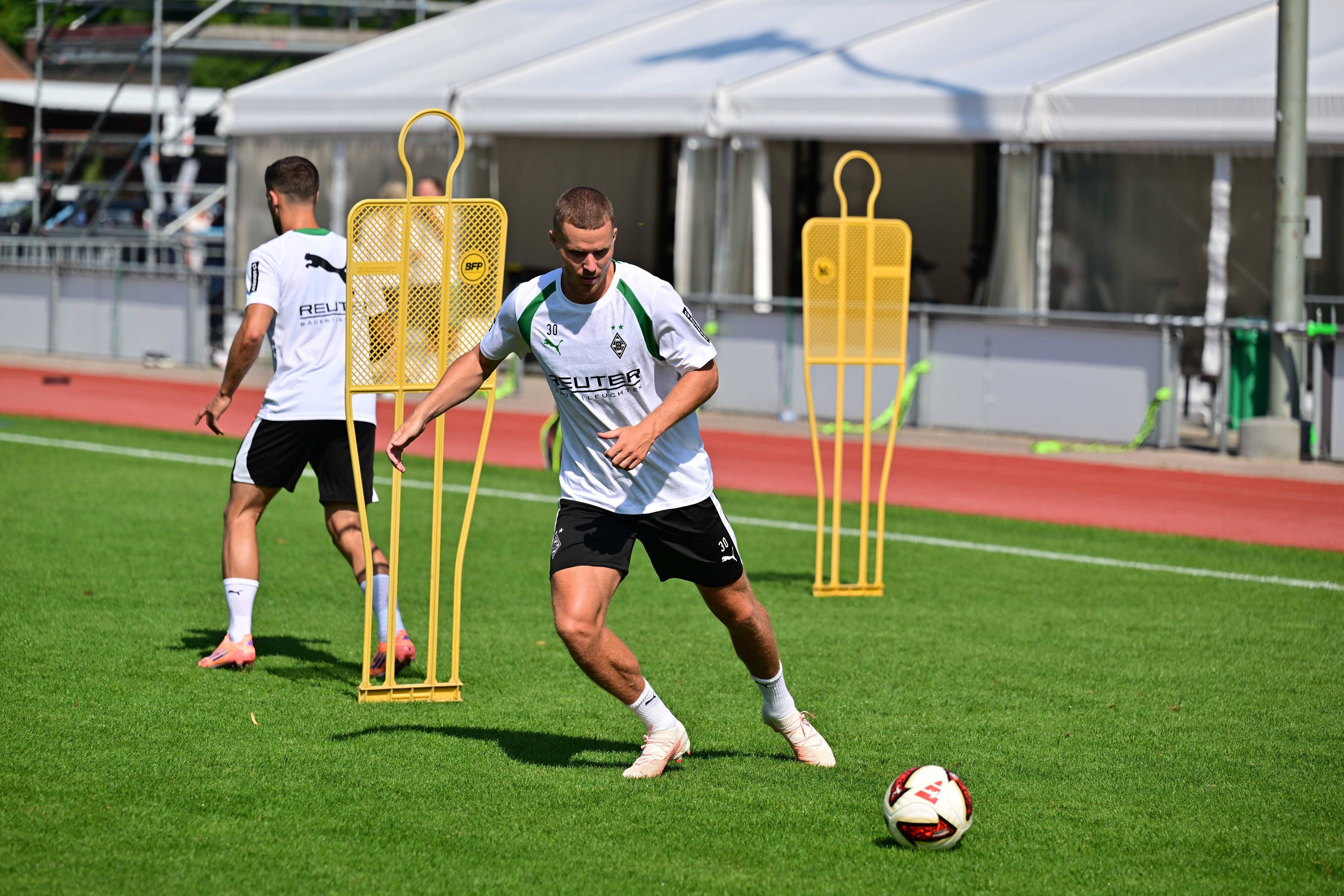 Nico Elvedi im Gladbacher Trainingslager.