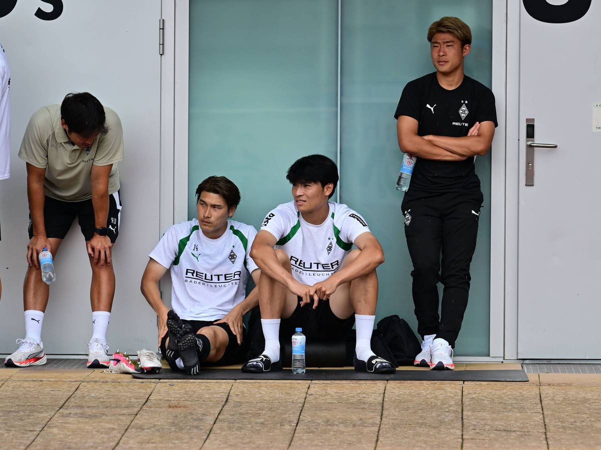 Die Japaner in Gladbach: v. li Dolmetscher Atsushi Waki, Daiki Hashioka, Shuto Machino und Zento Uno.