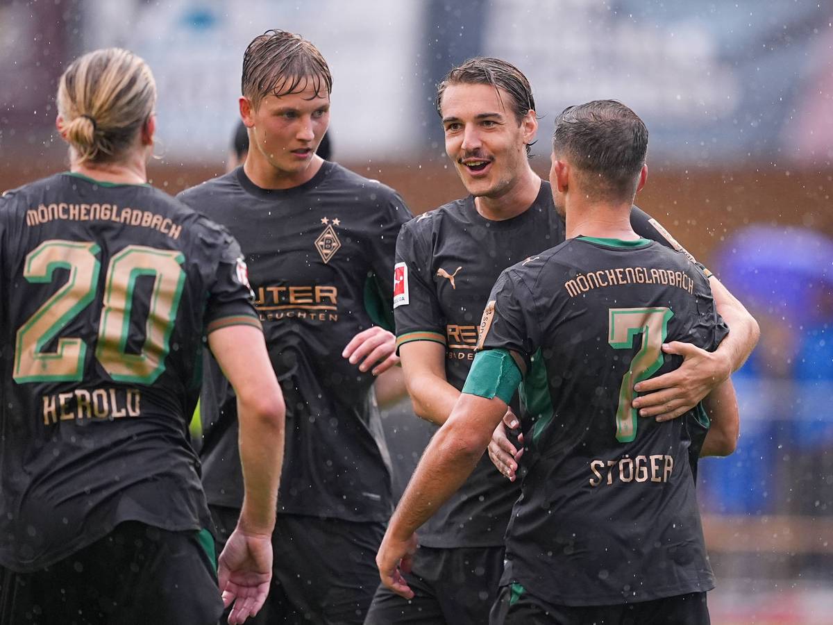 Kevin Stöger jubelt mit David Herold