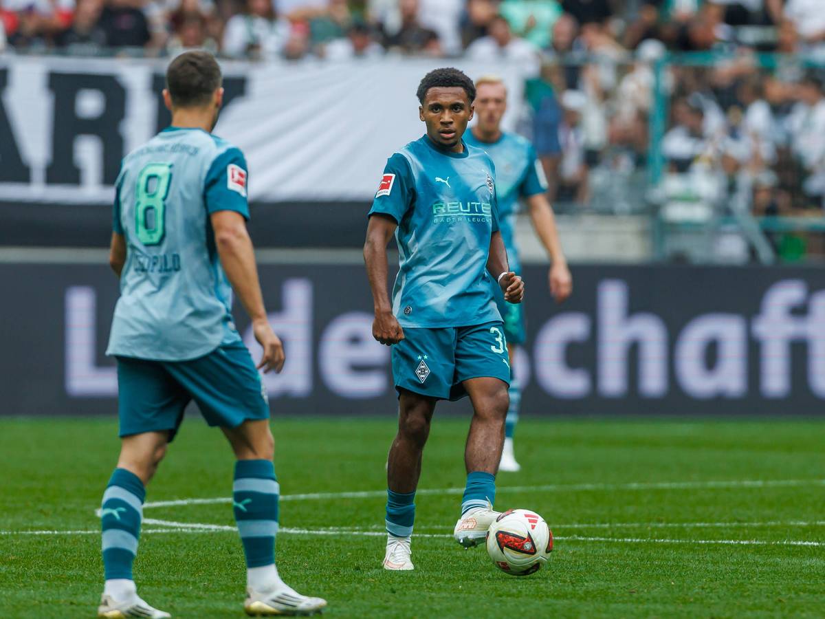 Mathieu Nguefack am Ball.