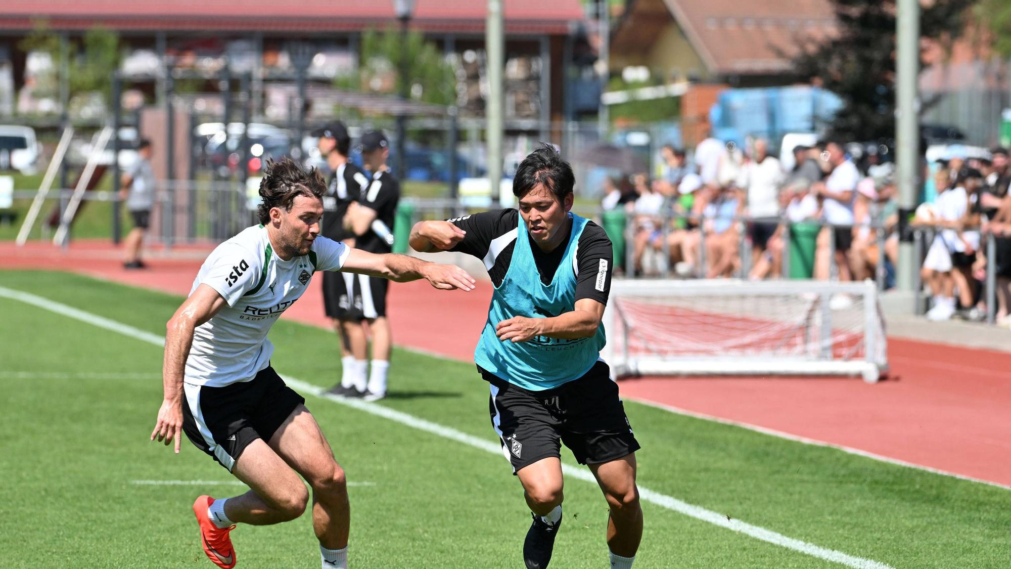 Joe Scally und Atsushi Waki beim Training