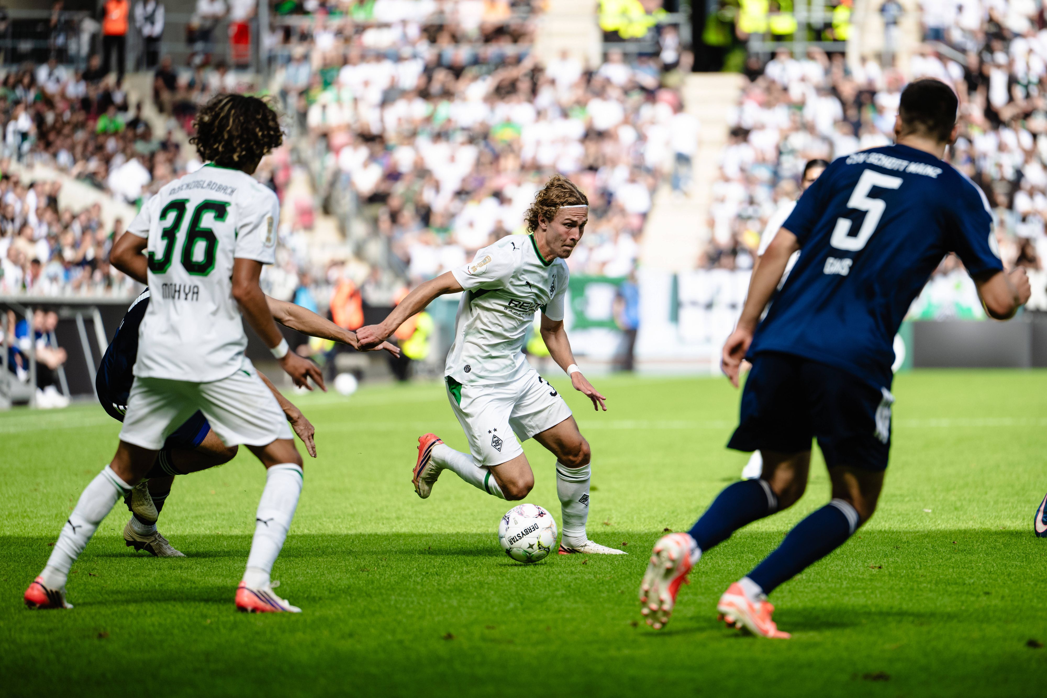 Hugo Bolin am Ball.