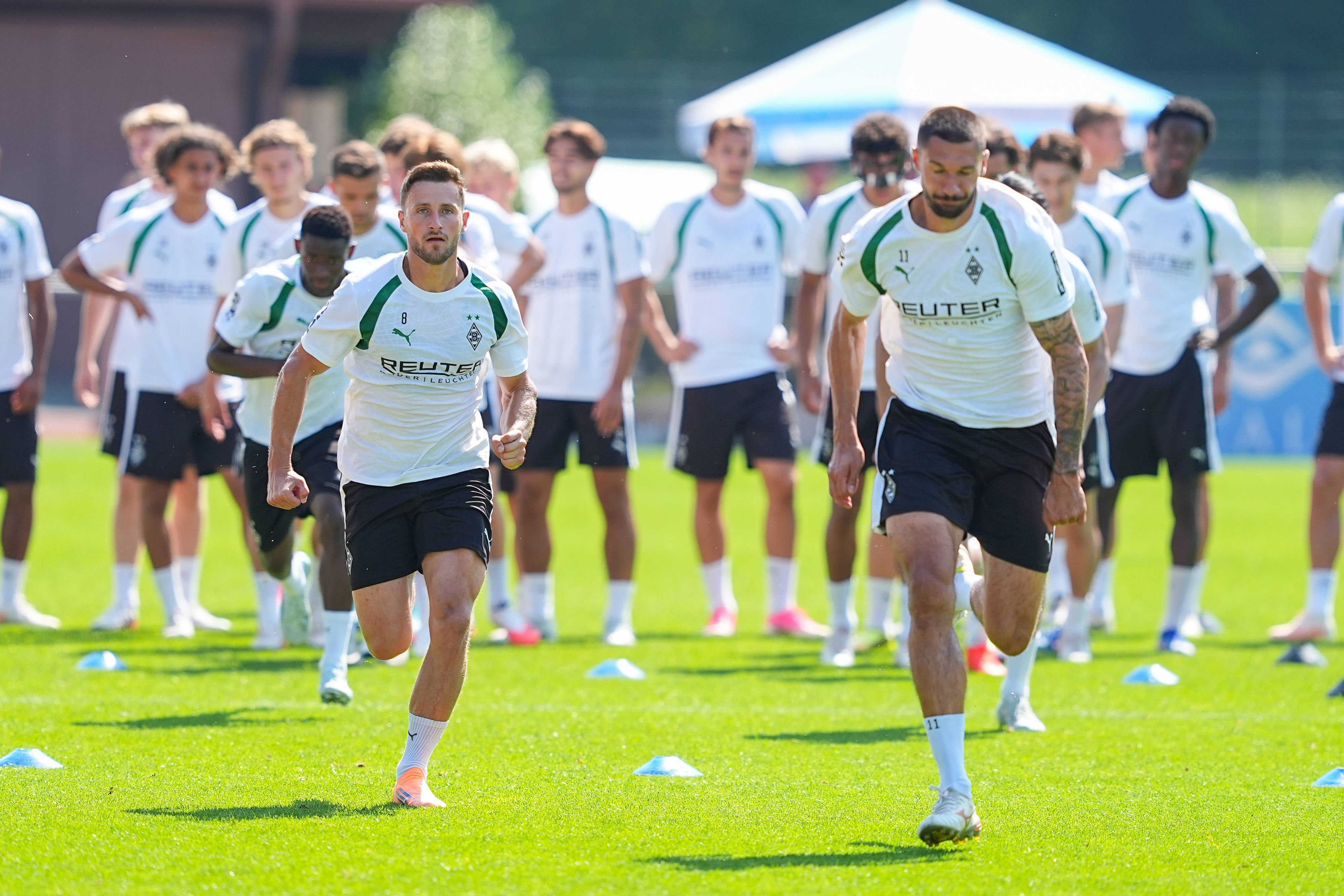 Enzo Leopold und Tim Kleindienst beim Training