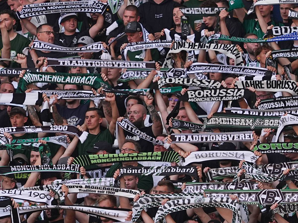 Fans von Borussia Mönchengladbach im Stadion