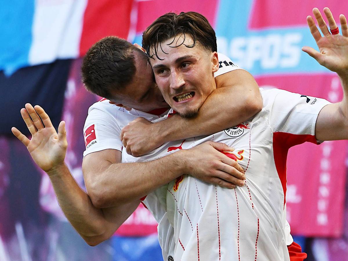 Rocco Reitz jubelt für RB Leipzig