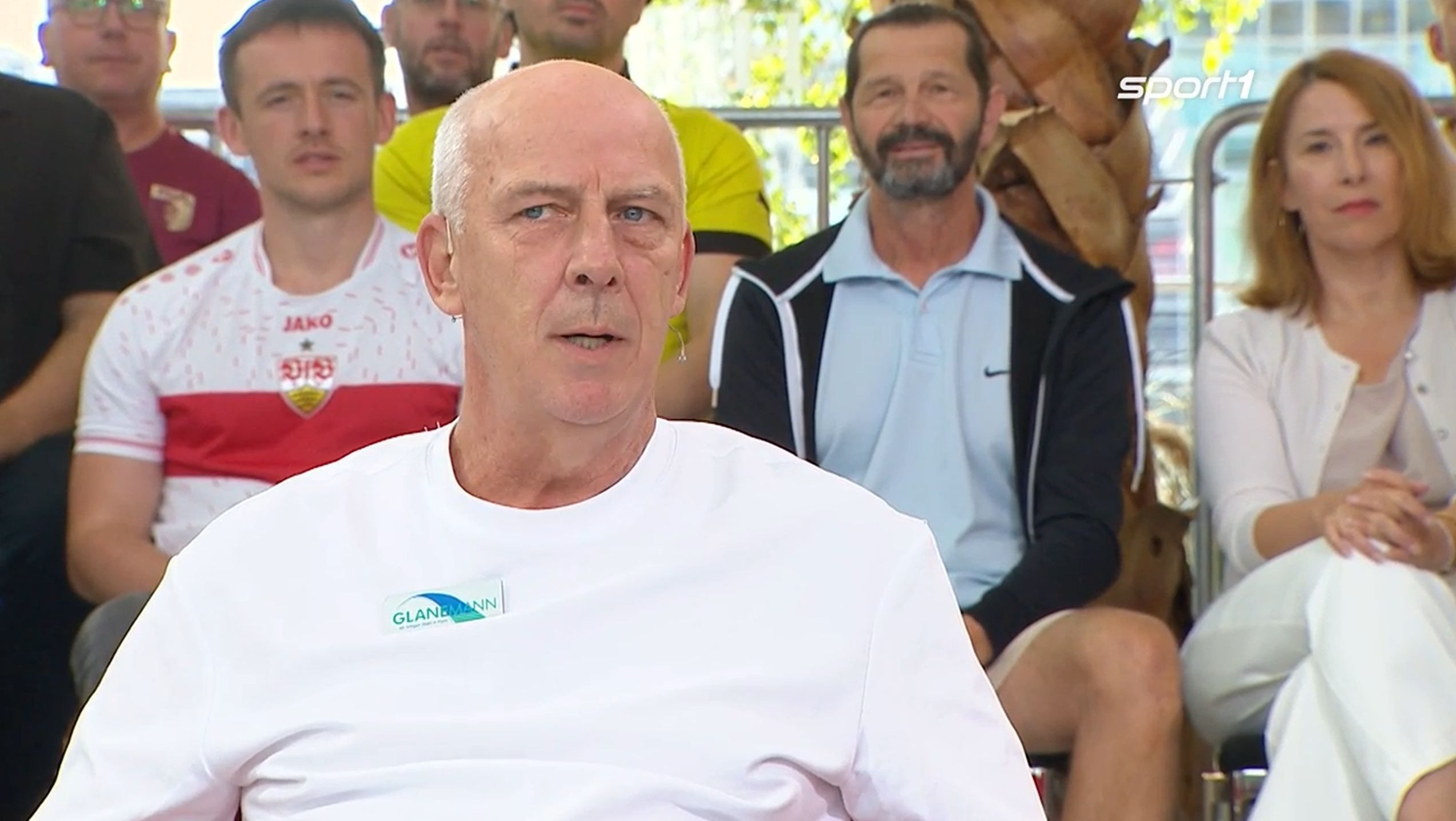 Mario Basler sitzt im Doppelpass.