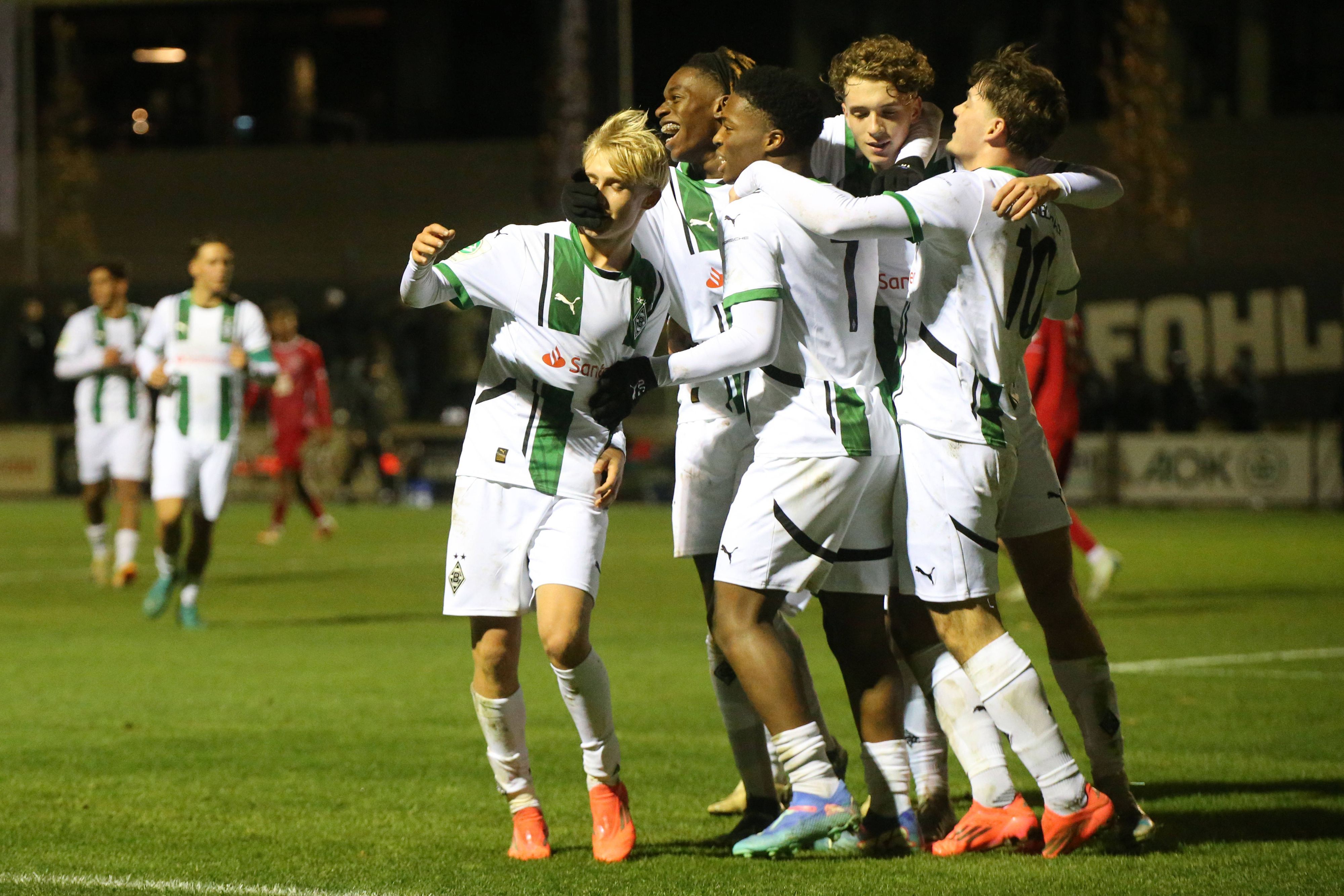 Winsley Boteli für die U19 von Borussia Mönchengladbach.