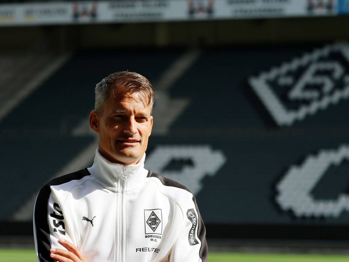 Alexander Blessin im Borussia-Park.
