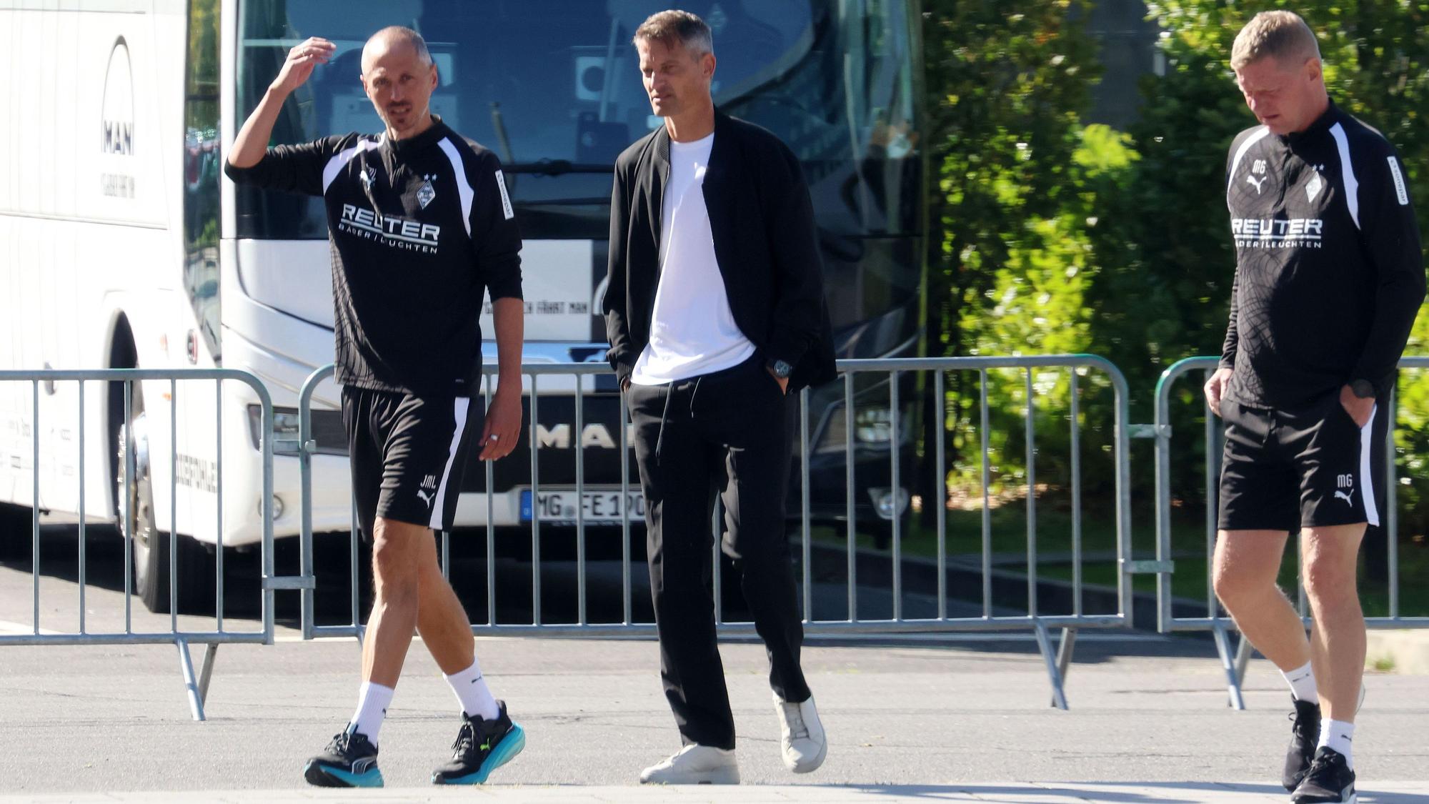Der neue Gladbach-Trainer Alexander Blessin mit seinen Co-Trainern Jan-Moritz Lichte und Markus Gellhaus.