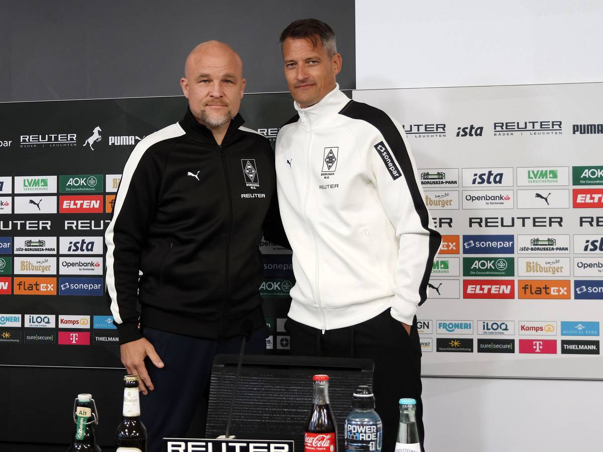 Rouven Schröder mit Alexander Blessin bei dessen Vorstellungs-PK.
