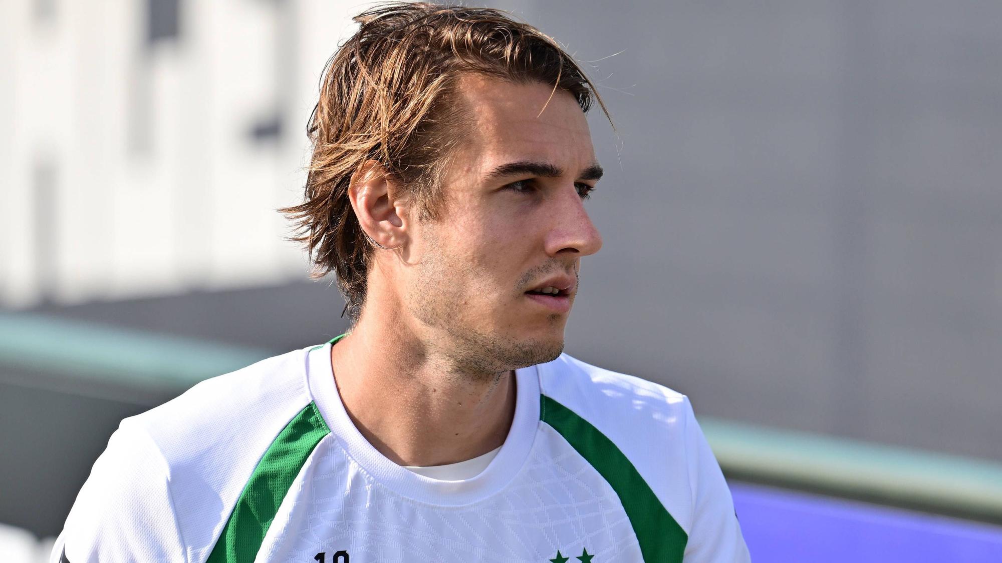 Florian Neuhaus beim Training.