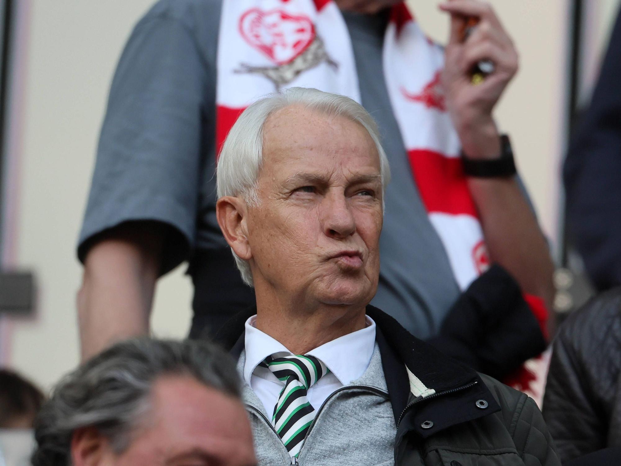 Rainer Bonhof als Zuschauer im Kölner Stadion.