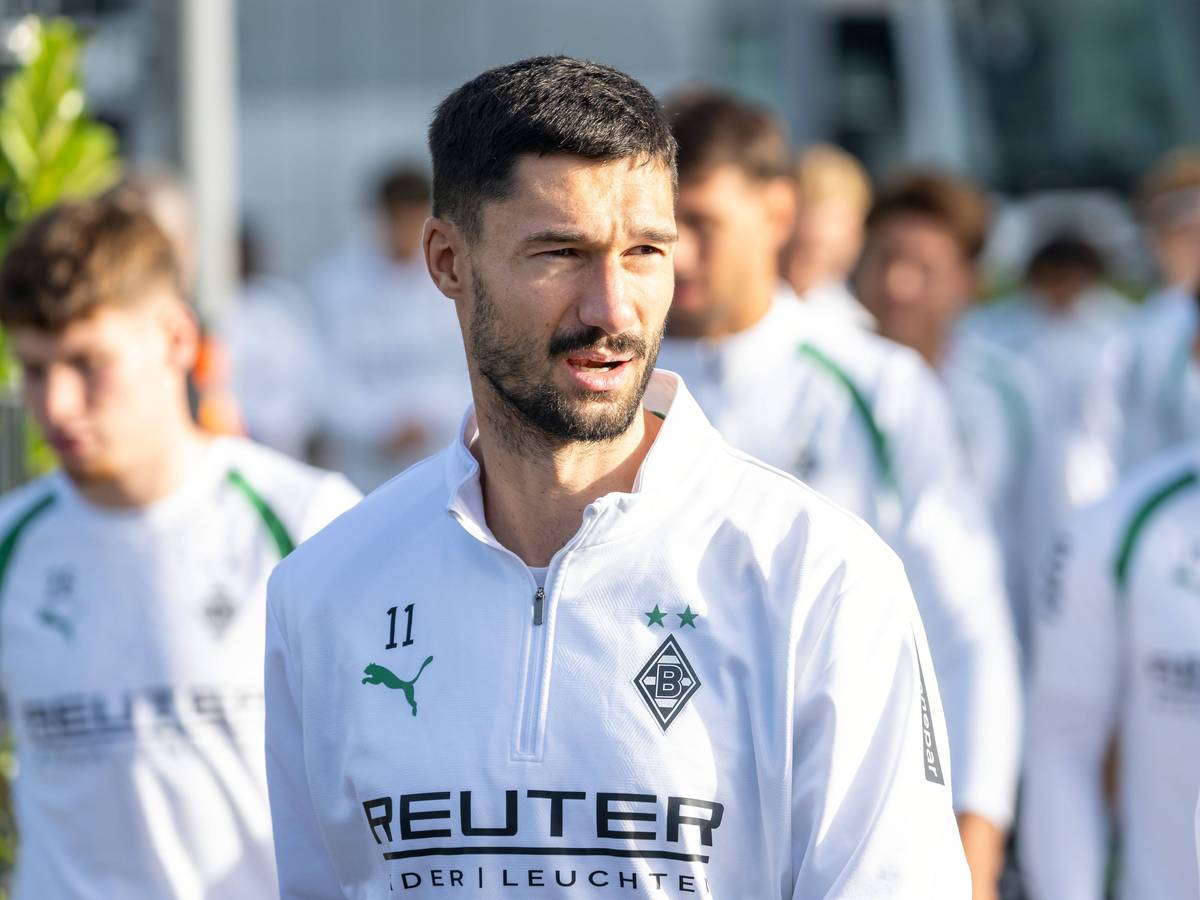 Gladbach-Kapitän Tim Kleindienst beim Fohlen-Training