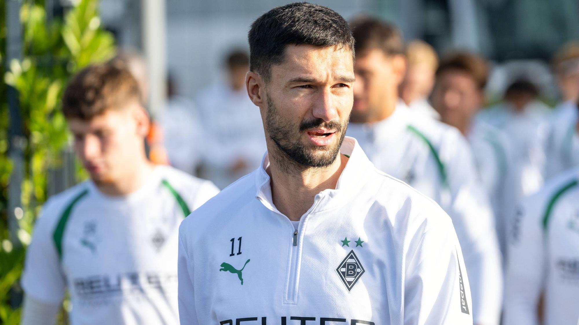 Gladbach-Kapitän Tim Kleindienst beim Fohlen-Training