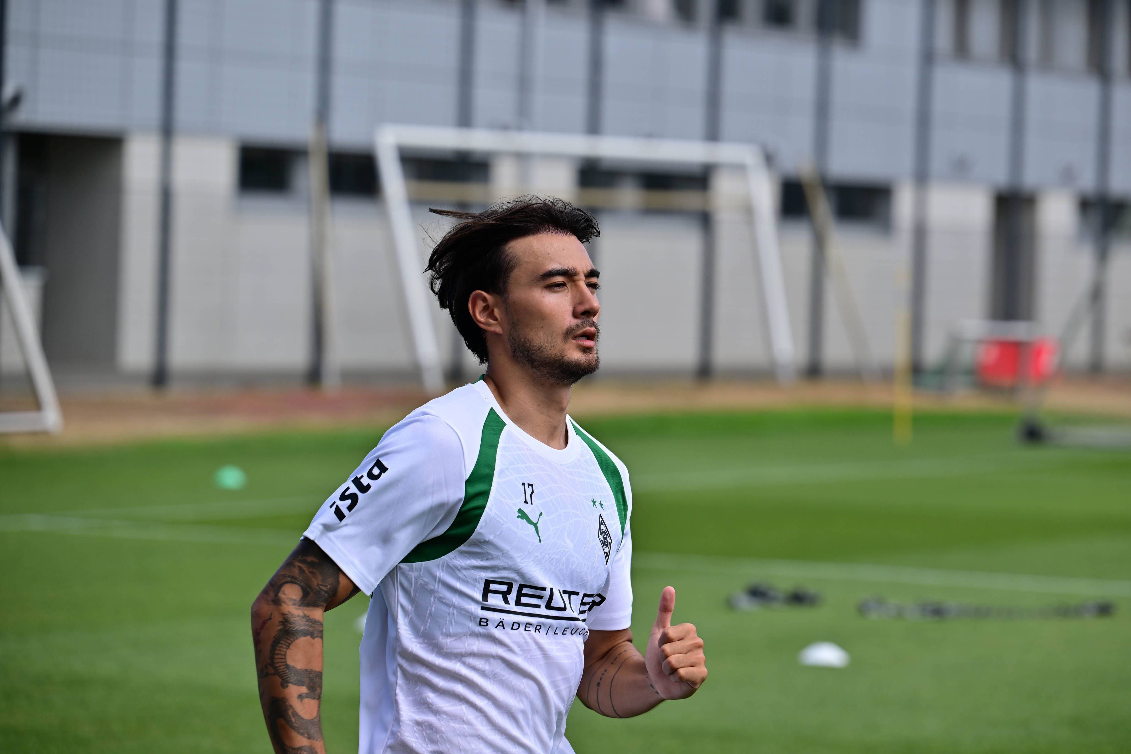Jens Castrop beim Training auf dem Fußballplatz