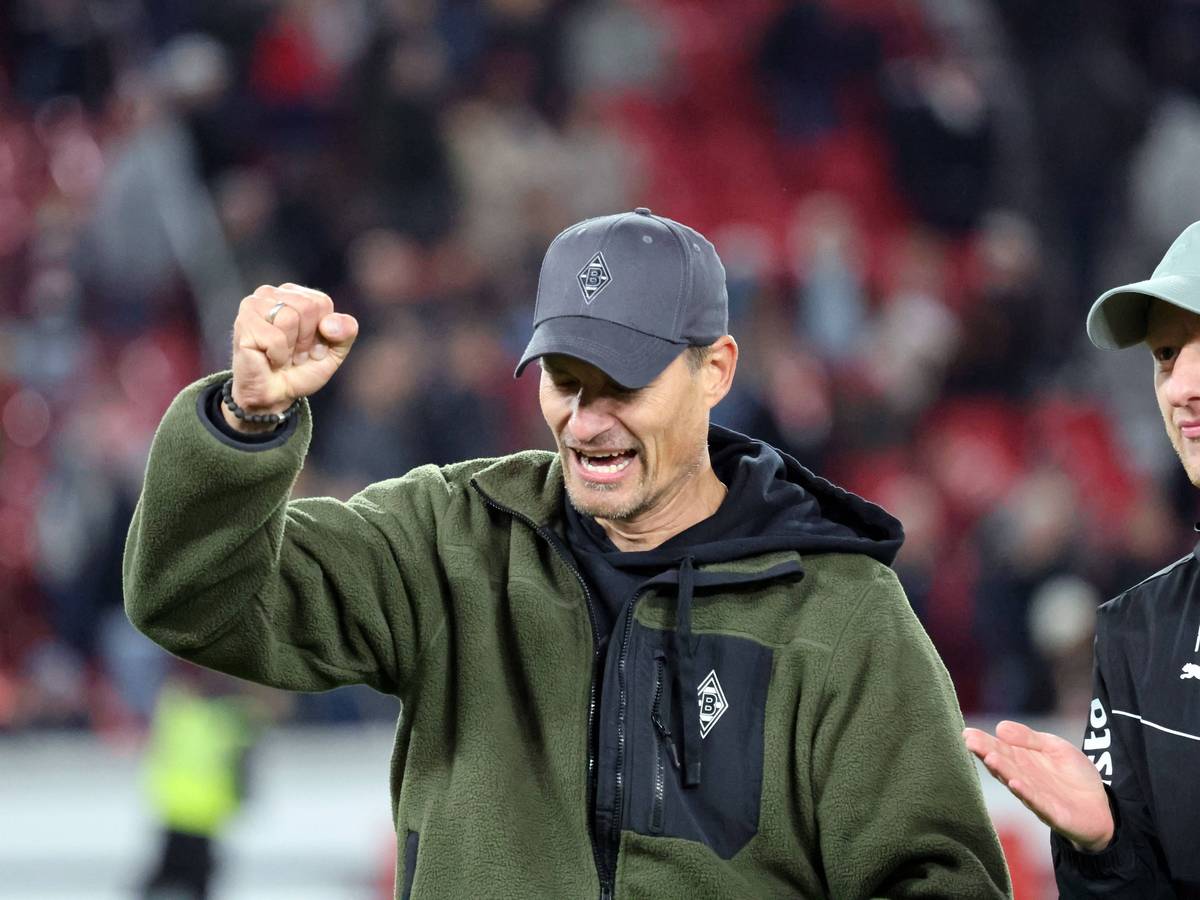 Jubel bei Gladbach-Trainer Alexander Blessin.