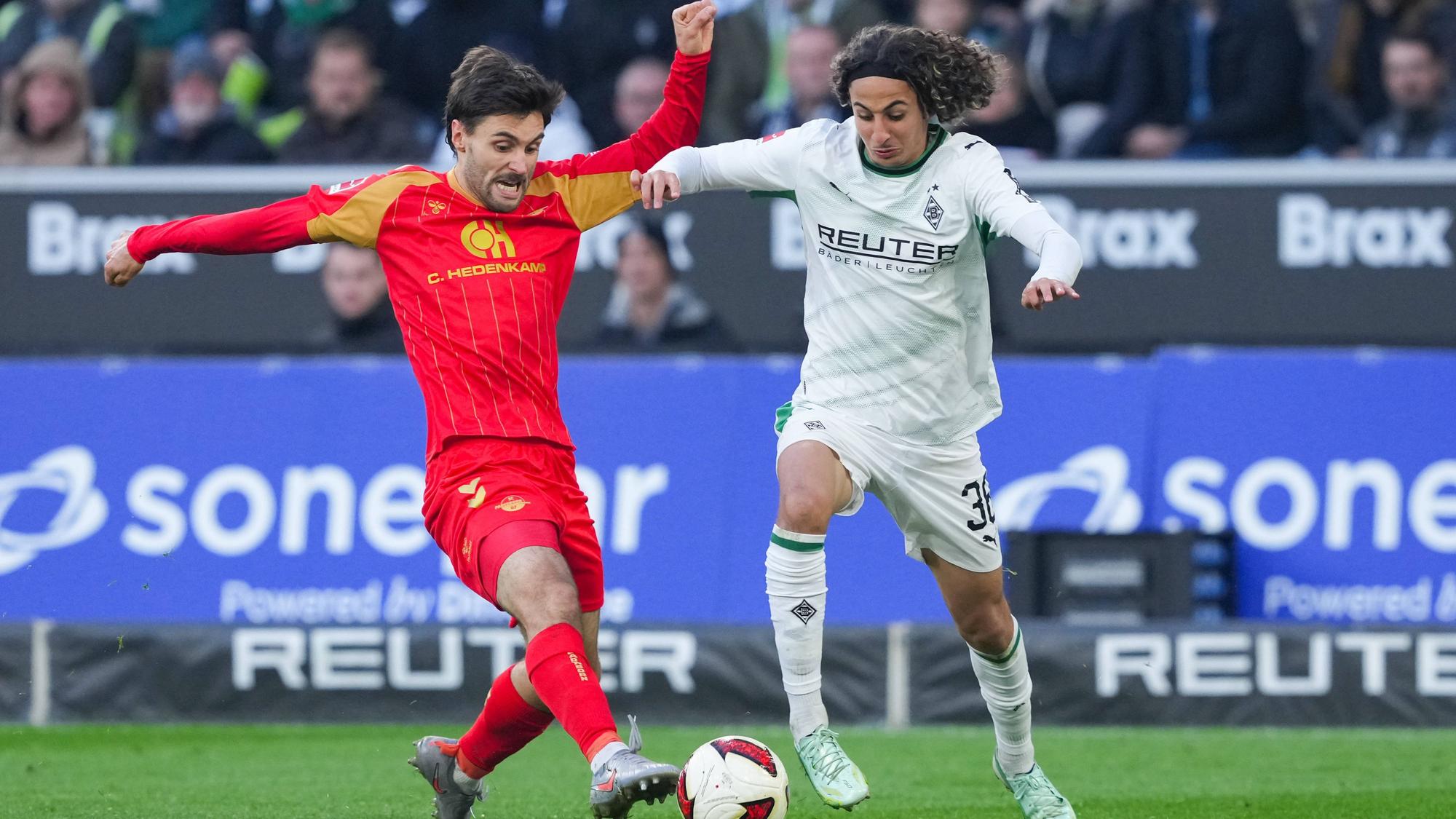 Wael Mohya und Tom Baack im Zweikampf